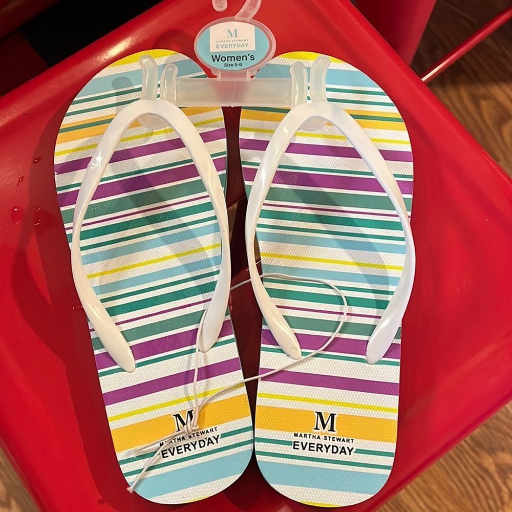 NWT Martha Stewart flip flops